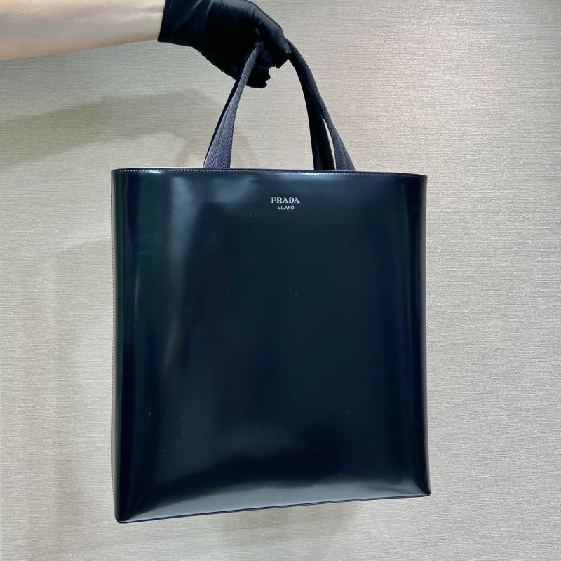 Pra*a top handle bags